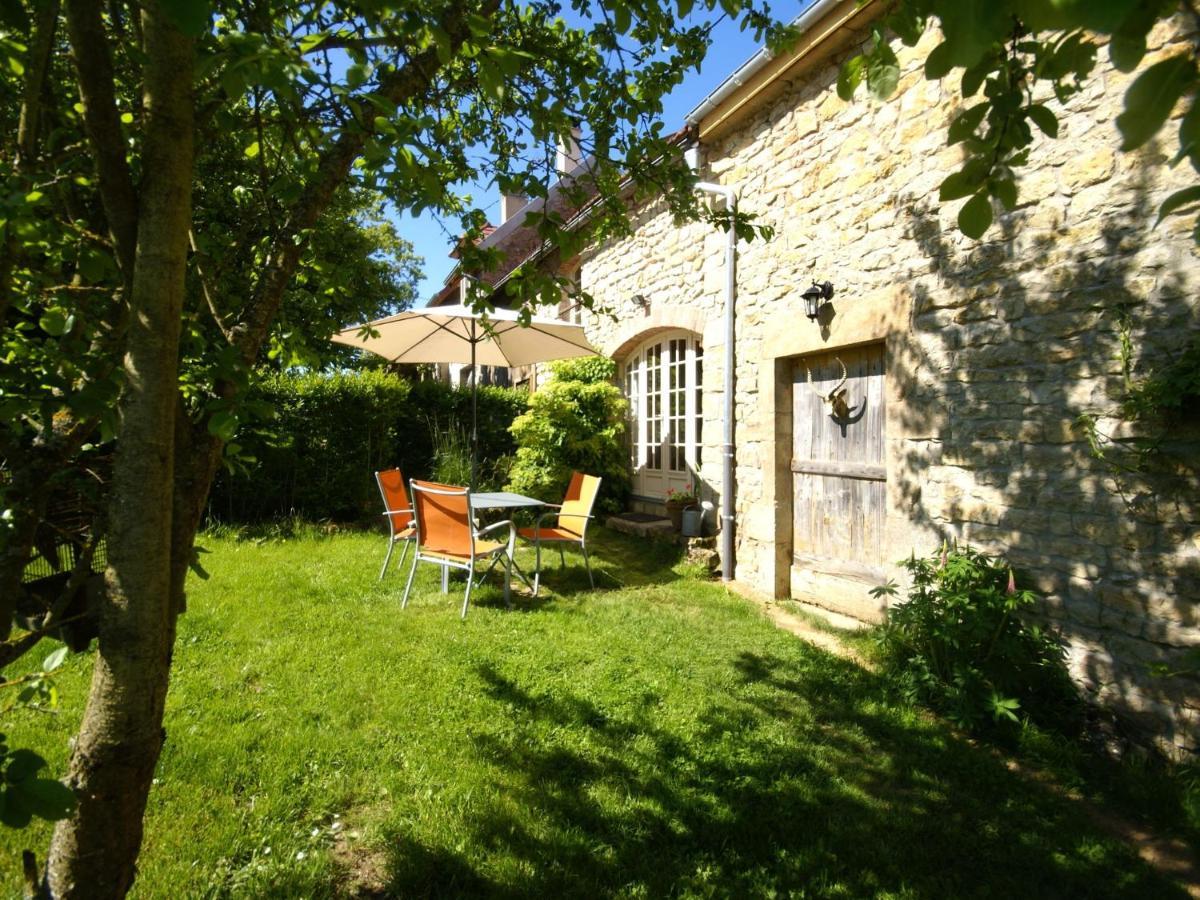 Holiday Home In Saizy With Patio Vignol Dış mekan fotoğraf